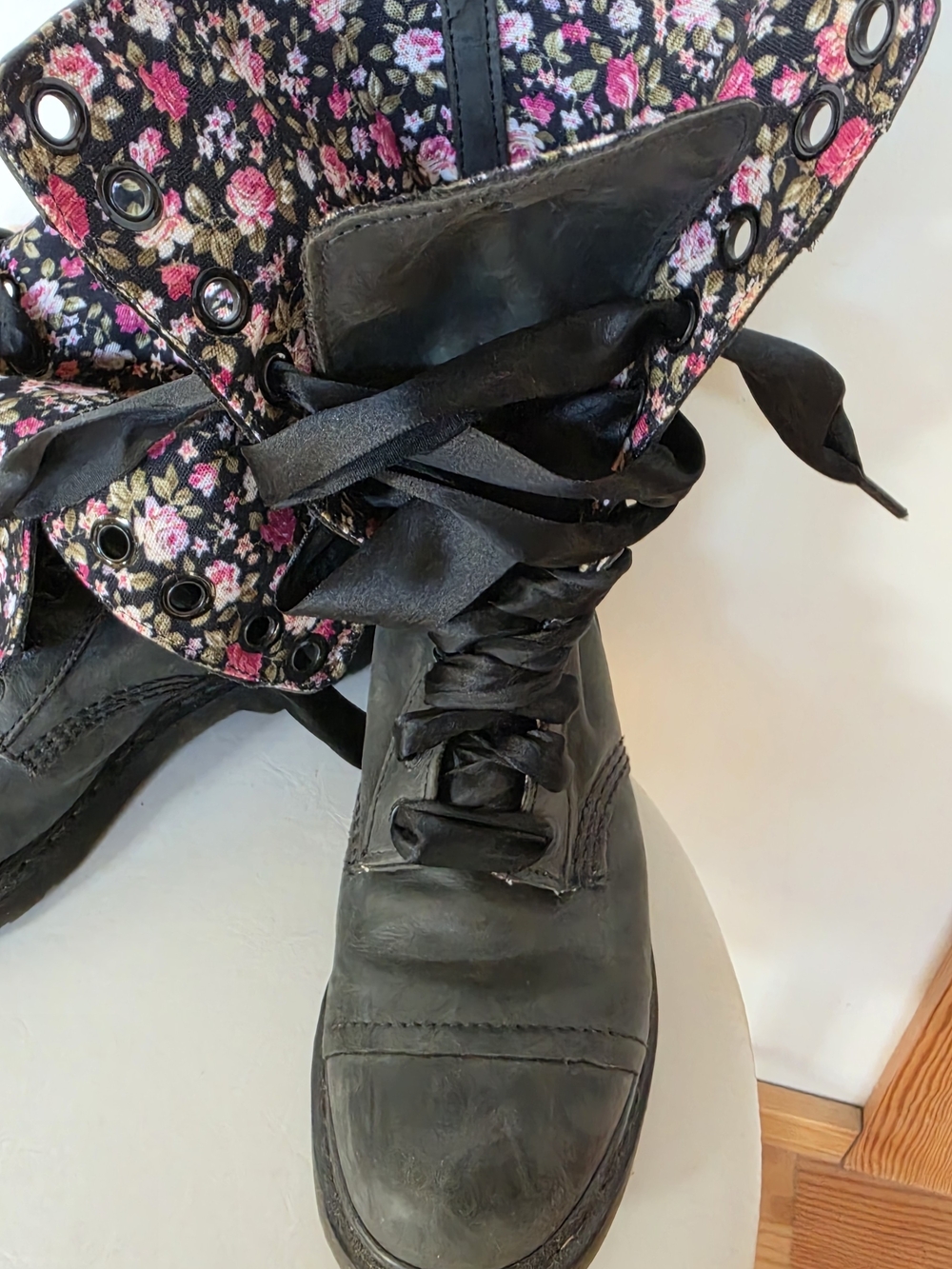 Dr. Martens Triumph 1914 Floral-Trim Black Combat Boots - Picture 2 of 8
